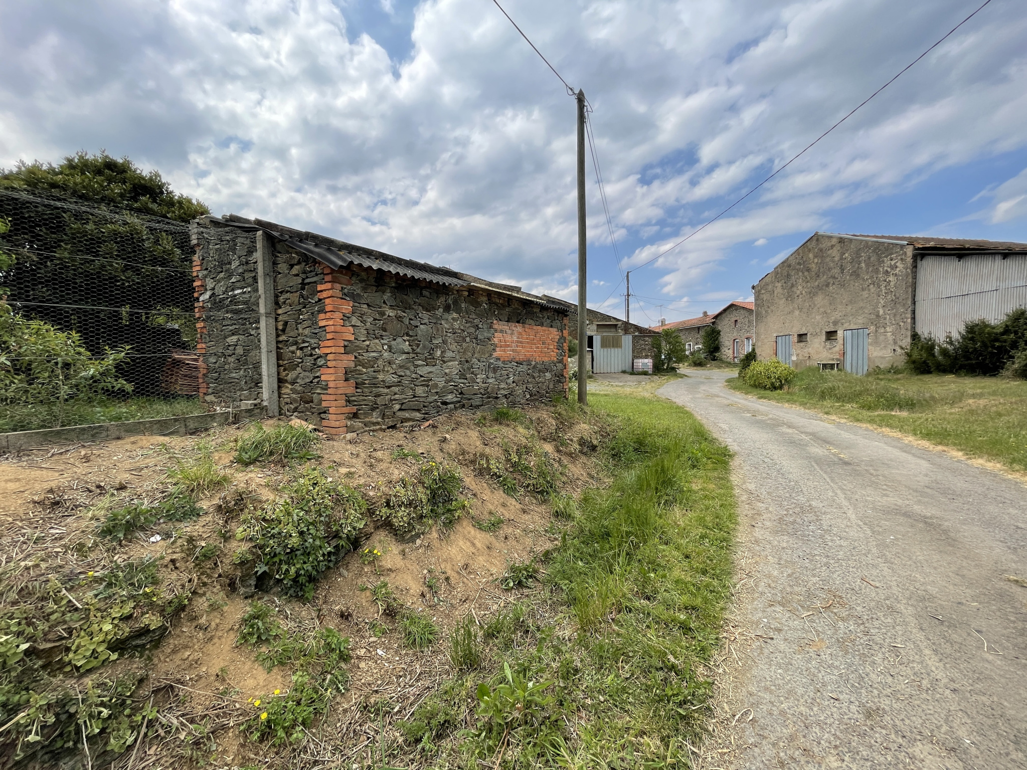 Vente ENSEMBLE IMMOBILIER 49600 BEAUPREAU EN MAUGES